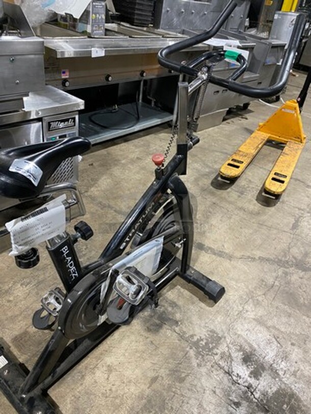 Bladez Fitness Floor Style Stationary Exercise Bicycle! Model: STRATUMGS SN: 1925STRATUMGS0035 - Image 4 of 8