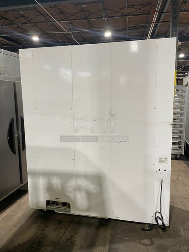 AMAZING! Commercial Urban Cultivator! 120V! On Casters! Model: Commercial 001 SN: VCC-1804-10481!   - Image 2 of 11