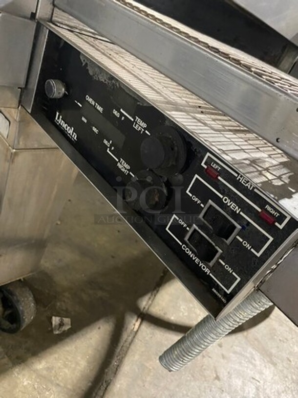 Lincoln Commercial Electric Powered Conveyor Pizza Oven! All Stainless Steel! On Casters! Model: 1622 SN: L21263 120/208V 60HZ 3 Phase - Image 10 of 12