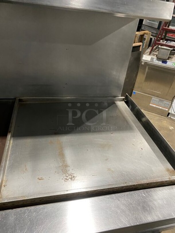 AMAZING! Vulcan Commercial Electric Powered French Top/ Hot Plate With Right Side Flat Griddle! With Raised Back Splash And Salamander Shelf! With 2 Oven Underneath! All Stainless Steel! On Casters! - Image 7 of 10