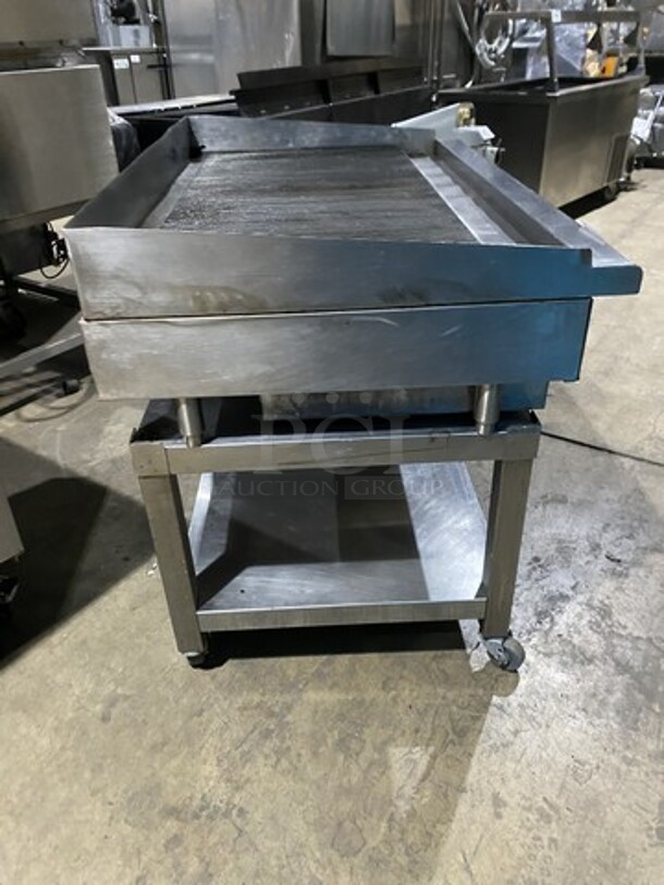 Great! Imperial Natural Gas Powered 48 Inch Thermostatic Control Grooved Top Grill! Model IGG48! Grooved Grill Gives An Attractive Char Broiler Look! On Stainless Steel Grill Stand On Casters!  - Image 3 of 10