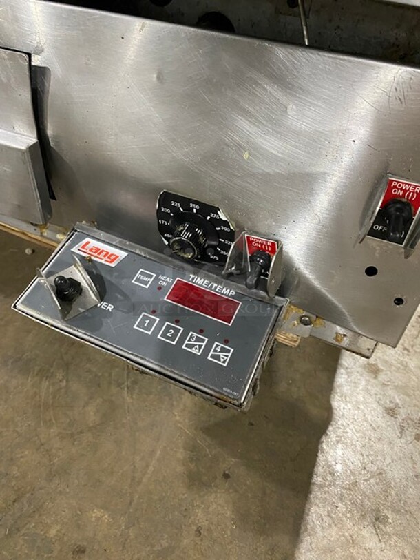 Lang Commercial Countertop Natural Gas Powered Flat Top Griddle With Clamshell Flat Hood Press! With Thermostatic Controls! Built In Hood! With Back And Side Splashes! All Stainless Steel! Model: 236SCHENSH SN:GT2360917A0013  - Image 8 of 11