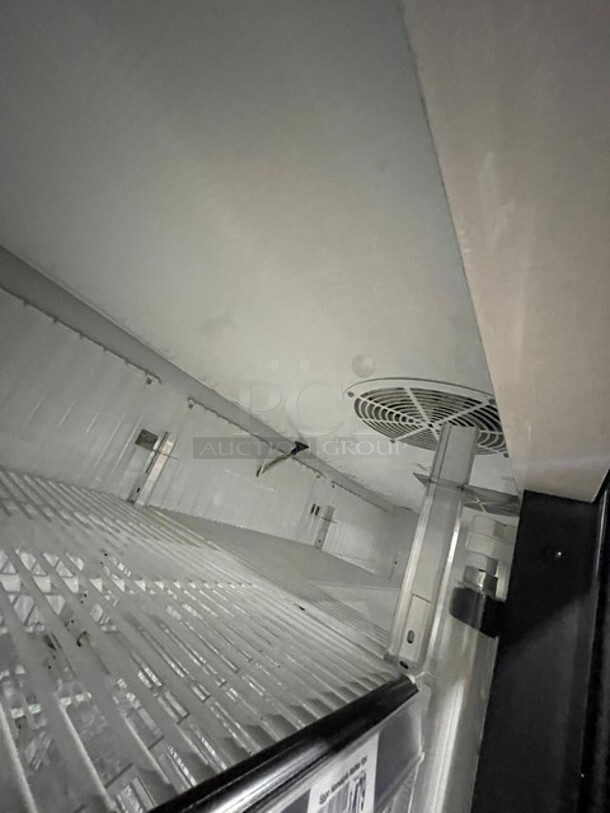 Nice! True GDM-72-LD Metal Commercial 3 Door Reach In Freezer Merchandiser w/ Poly Coated Racks on Commercial Casters. 115 Volts, 1 Phase - Image 5 of 7