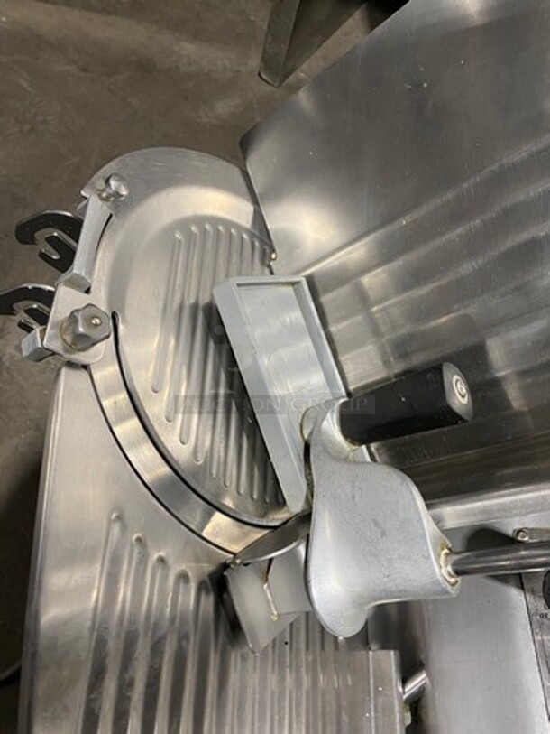 Hobart Commercial Countertop Deli/ Meat Slicer! All Stainless Steel! Model: 1612E SN: 561015680 115V 60HZ 1 Phase - Image 6 of 9