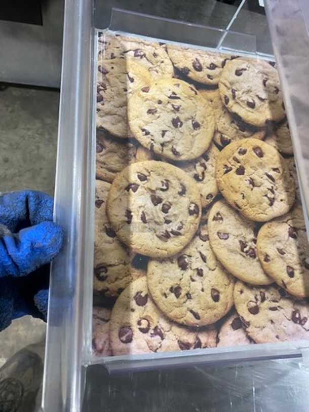 Countertop Dry Display Case Cookie Merchandiser! With 2 Clear Poly Trays! - Image 4 of 5