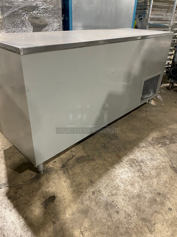 GZG Commercial 3 Door Lowboy/Worktop Cooler! All Stainless Steel! On Legs! 115V 60HZ 1 Phase - Image 3 of 8