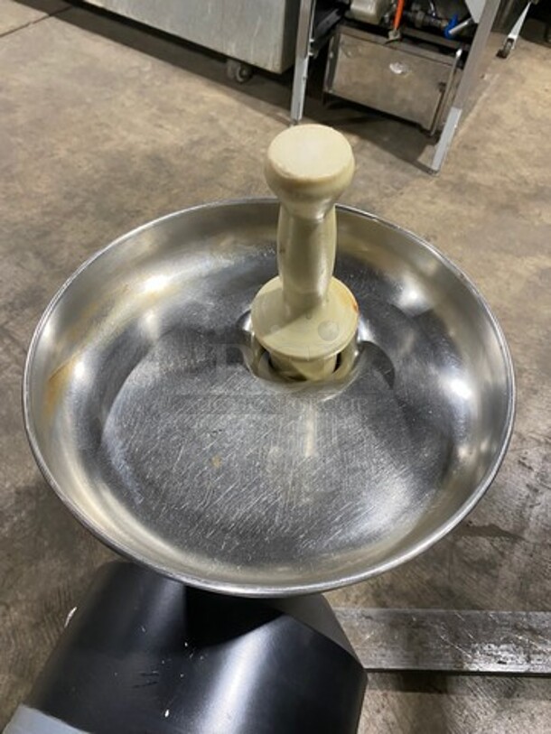 Nice! Hobart Commercial Countertop Meat Grinder! All Stainless Steel! MODEL 4722 SN:882105 230V - Image 5 of 8