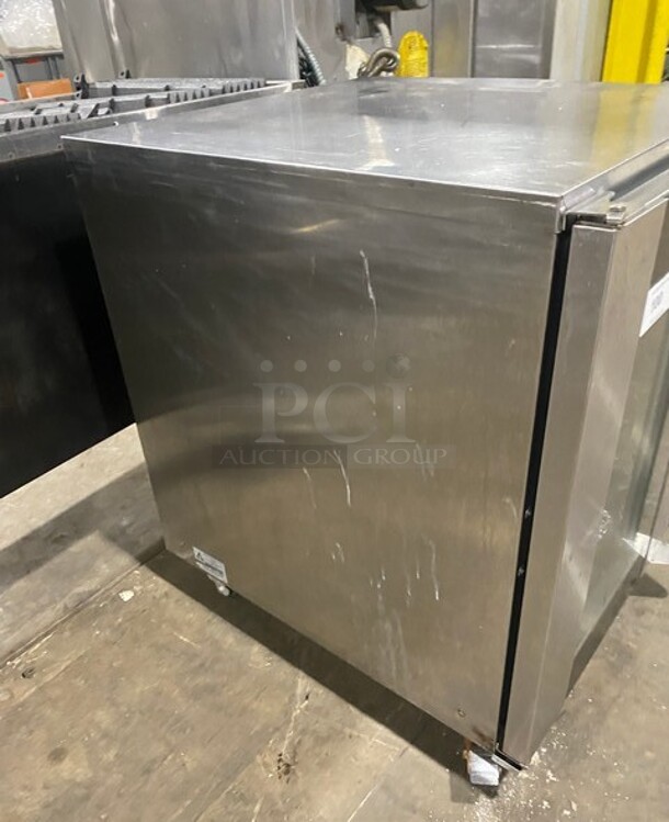 WOW! Moffat Turbofan - Full Size Sheet Pan Manual Electric Proofer And Holding Cabinet! P Series! 8 x full size sheet pan capacity 3" tray spacing Low velocity circulation fan Off / proofer / hold mode selection dial Mechanical thermostat 65-185F Air heating ON control panel indicator Humidity level control Humidity tank ON control panel indicator Cabinet temperature thermometer Auto-fill water system standard Single phase connection! Model: P8M SN: 1667319 - Image 2 of 8