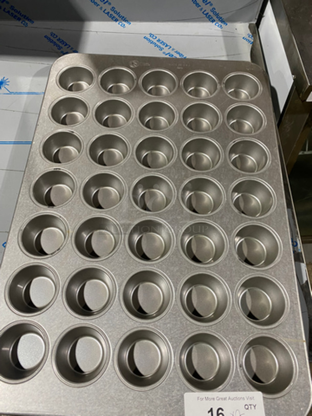 Chicago Metallic Metal Cupcake/Muffin Baking Pans! 2x Your Bid! - Image 2 of 5