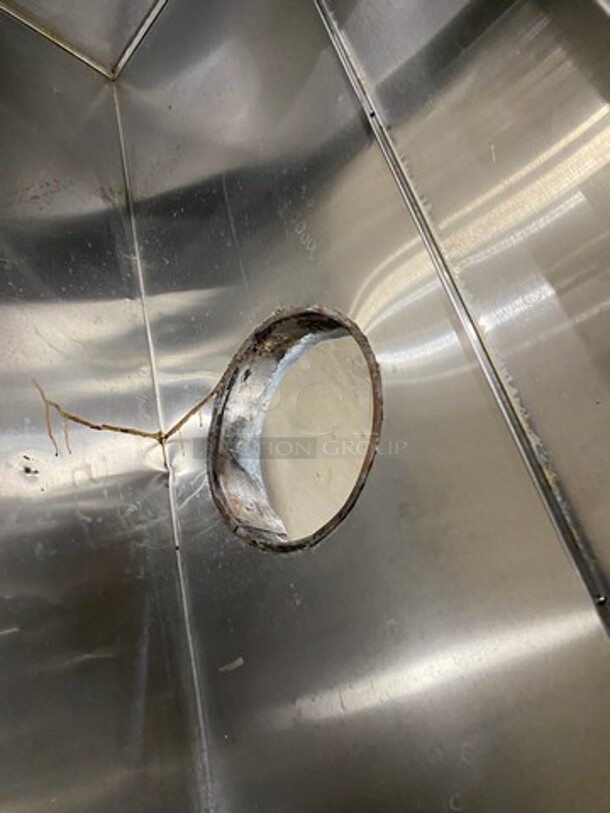 Commercial Solid Stainless Steel Hood System! - Image 6 of 7