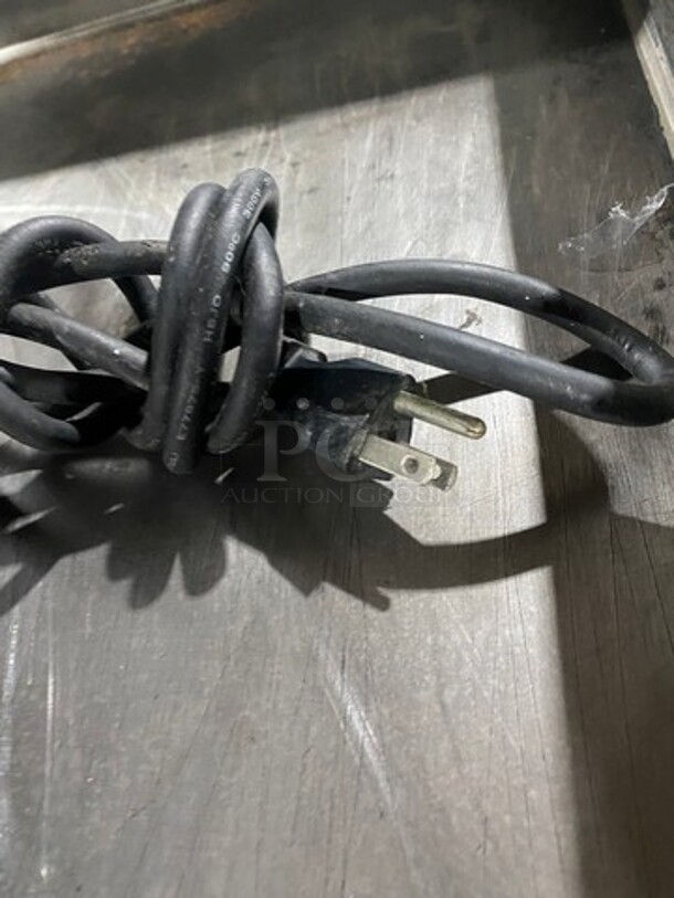 Bunn Commercial Countertop 2 Flavor Slushie/ Frozen Beverage Dispenser! Model: ULTRA2 SN: ULTR114944 120V 60HZ 1 Phase - Image 9 of 9