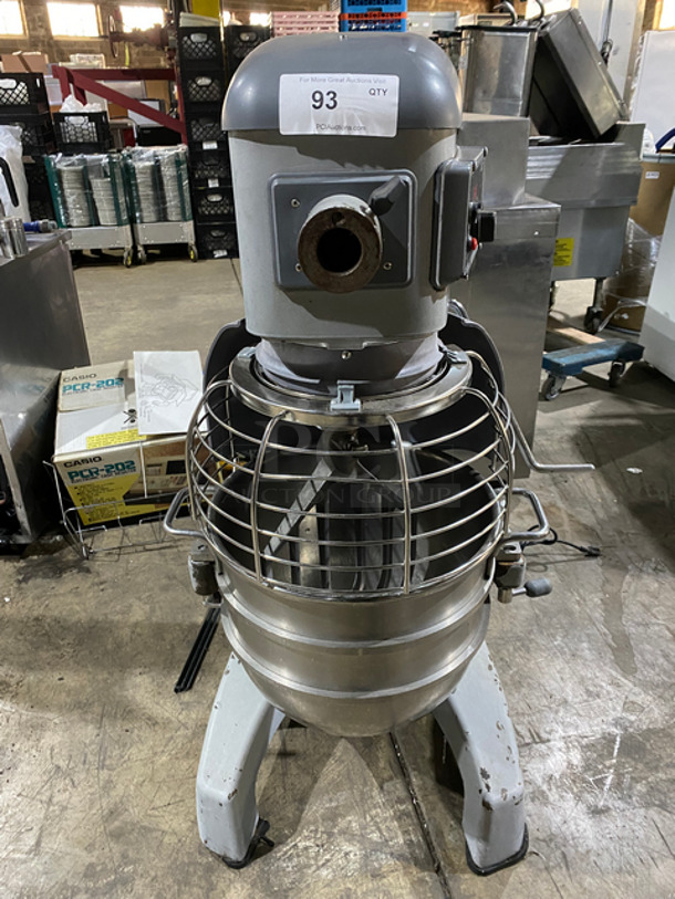 Hobart Legacy Metal Commercial 30 Quart Planetary Mixer! With Stainless Steel Mixing Bowl! With Bowl Guard and Paddle Attachment! Model: HL300 SN:311414250 100/120V 60HZ 1 Phase
