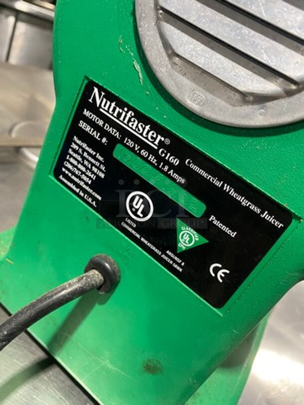 Nutrifaster Commercial Countertop Wheat Grass Juicer! Model: G160 SN: 160051602 120V - Image 6 of 7