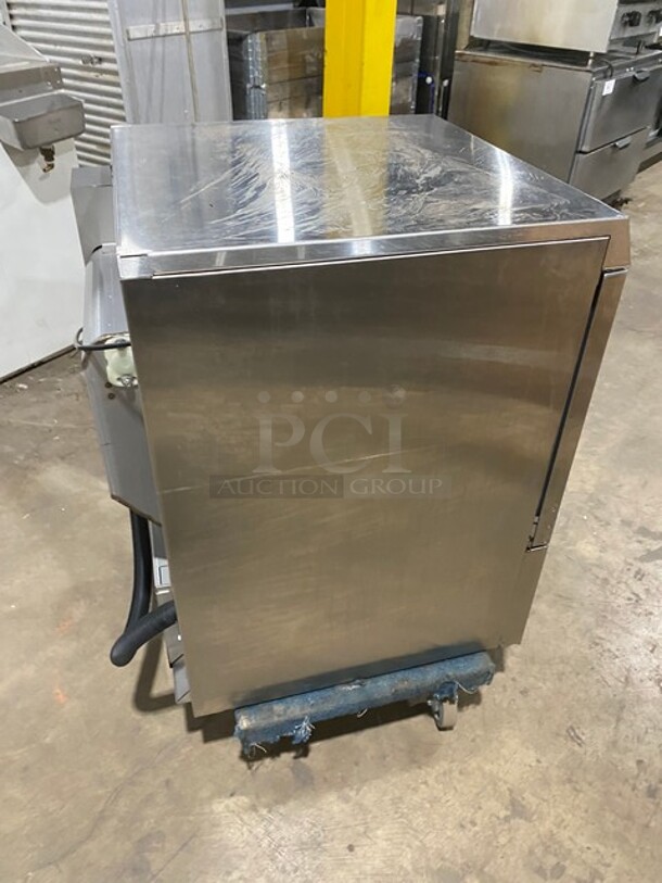 Hobart Stainless Steel Commercial Undercounter Dishwasher! MODEL LXER SN:231215601 120/208-240v 1PH - Image 4 of 8