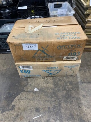 IN THE BOX! Arcoroc 13 OZ Petite Cuvee Glass! 2x Your Bid!