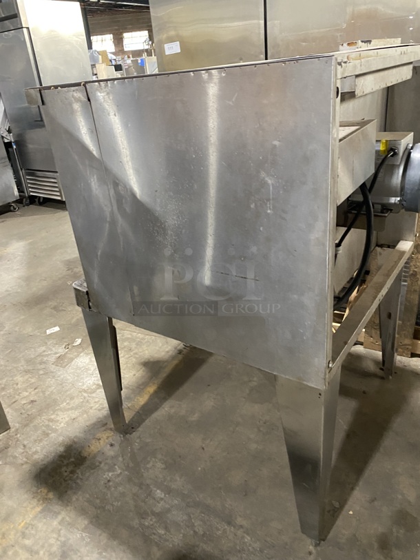BLODGETT MARK V Commercial Electric  Convection Oven W/ Metal Racks! All Stainless Steel! On Legs! 208V 3 Phase! - Image 2 of 7