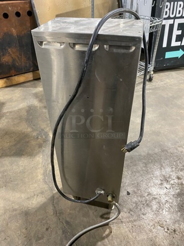 Fetco Commercial Countertop Coffee Brewing Machine! All Stainless Steel! On Legs! WORKING WHEN REMOVED! Model: CBS2041E SN: 450408113625 120/208/240V 60HZ 1 Phase - Image 4 of 7