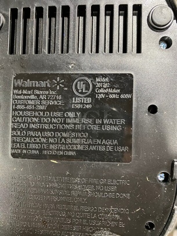 Farberware Countertop K Cup Coffee Maker! Model: 201762 120V - Image 5 of 7