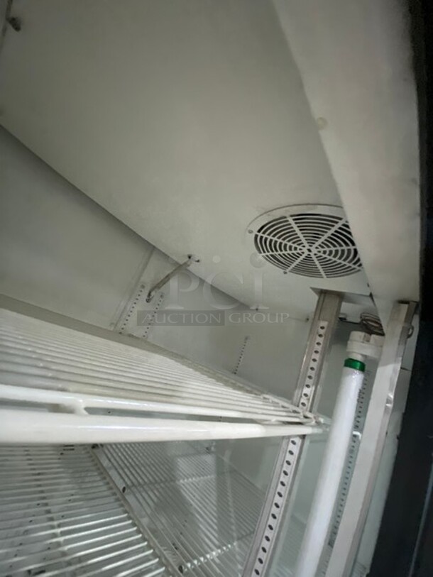 True Commercial 2 Sliding Door Reach In Refrigerator Merchandiser! With View Through Doors! With Poly Coated Racks! Model: GDM33 SN: 13089041 115V 60HZ 1 Phase - Image 6 of 8