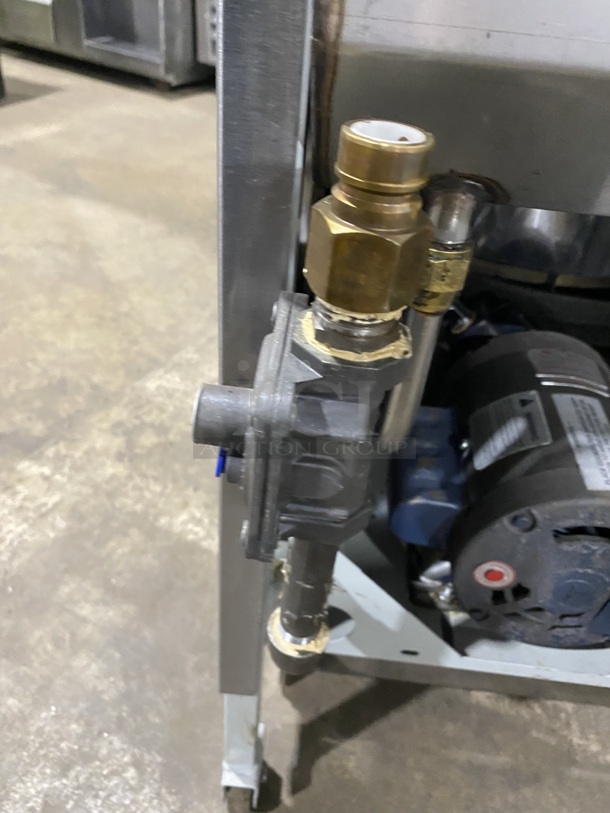 WOW! BROASTER Natural Gas Powered Heavy Duty Commercial Pressure Fryer! Smart Touch Screen! With Oil Filter! Model 1800GH  - Image 10 of 11