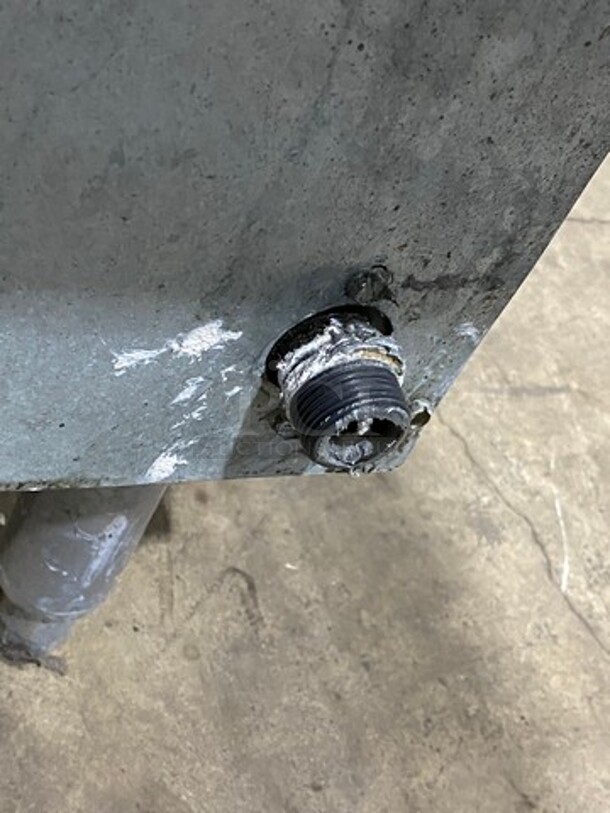 Pitco Frialator Commercial Natural Gas Powered Deep Fat Fryer! All Stainless Steel! On Legs! - Image 7 of 7