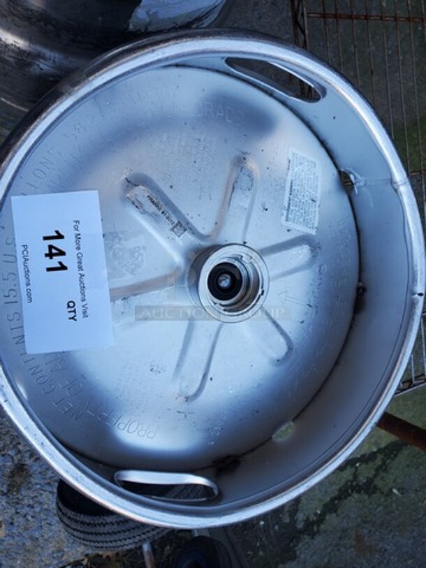 Draft beer barrels (1 full|1 Empty) - Image 9 of 9