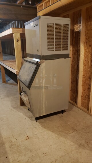 Scotsman Ice Machine w/ Bin

Not Tested

(Location 1)