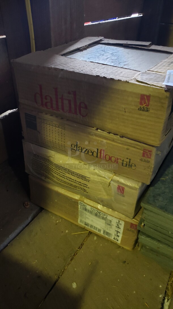 Lot of Square Tiles 

(Location 3) - Image 2 of 2