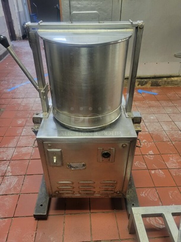 Commercial Kitchen Equipment 220Volts Good Working Condition! 