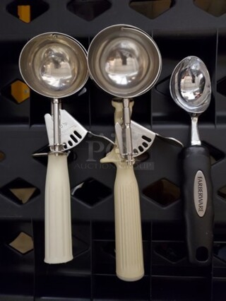 Lot of 3 Ice cream scoop