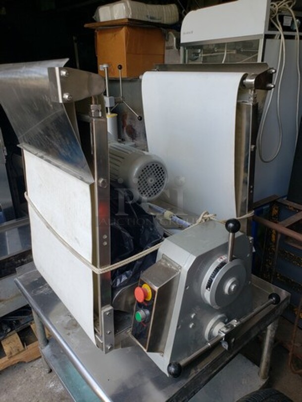 Table Top Dough Sheeter! - Image 2 of 4