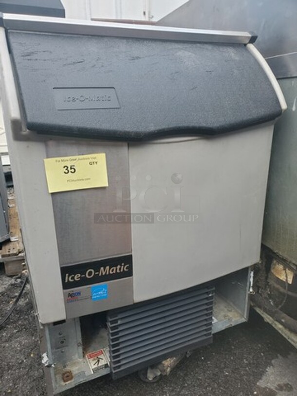 ICE-O-MATIC ICEU220HA2 Undercounter Self Contained Ice Maker, 115V 24X26X33 Working, nice condition! SOLD AS IS!  - Image 2 of 7