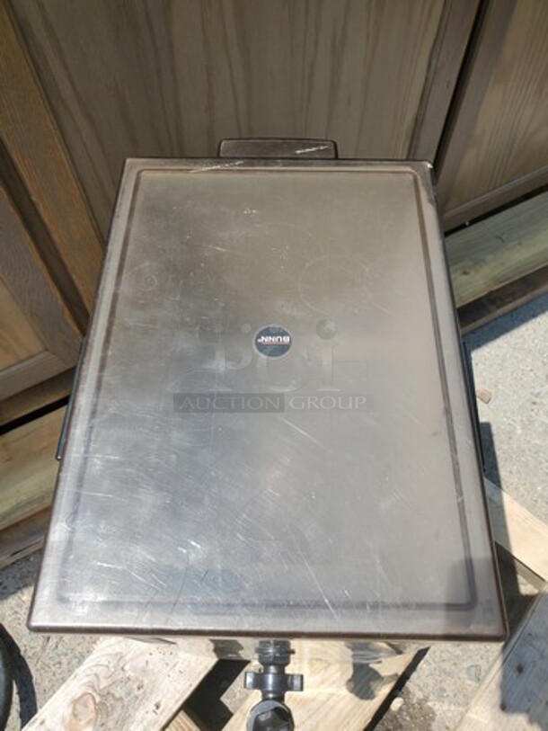 Bunn 4 Gallon Stainless Steel Iced Tea Dispenser  - Image 3 of 4