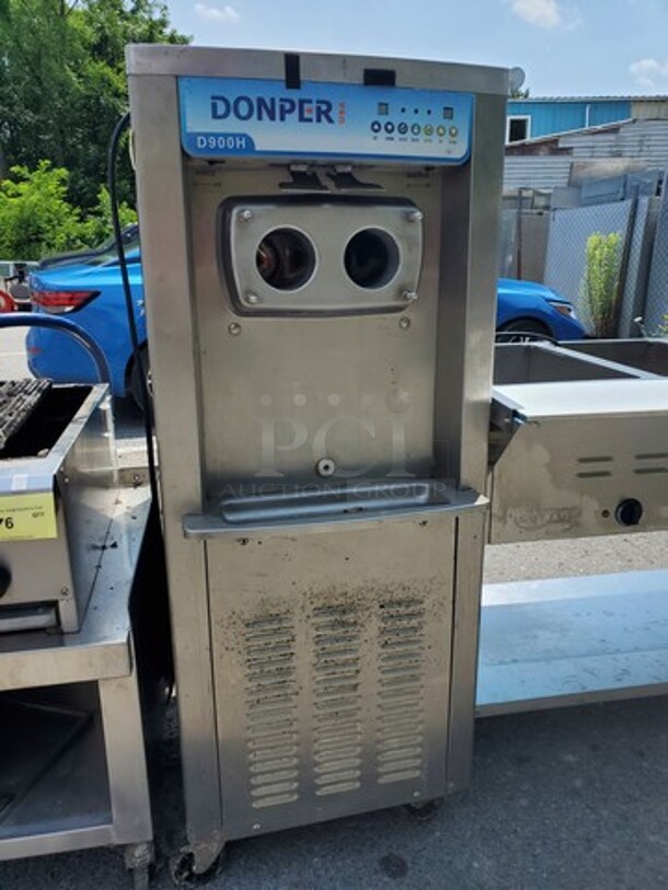 DONPER D900H Ice Cream Machine 230V 22X27X55 - Image 1 of 9