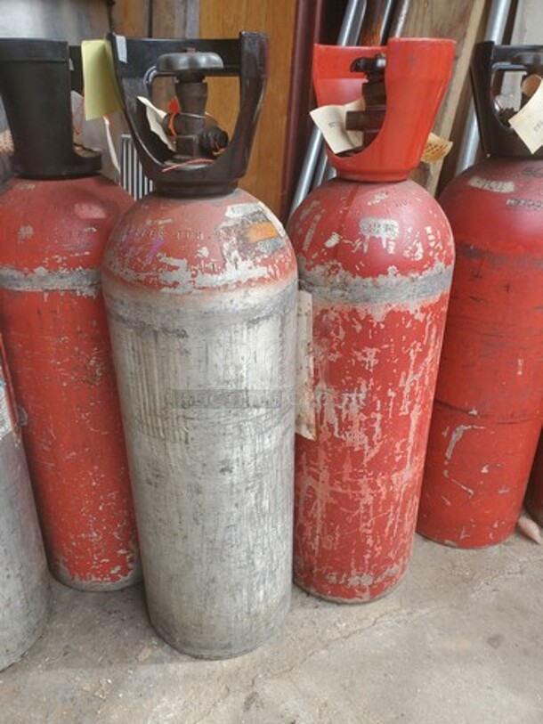 Co2 TANK BIDX2 - Image 2 of 2