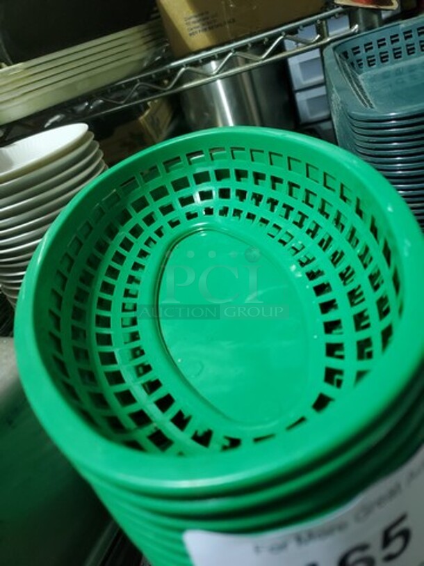 Lot of 16 Oval Fast Food Baskets  - Image 1 of 1