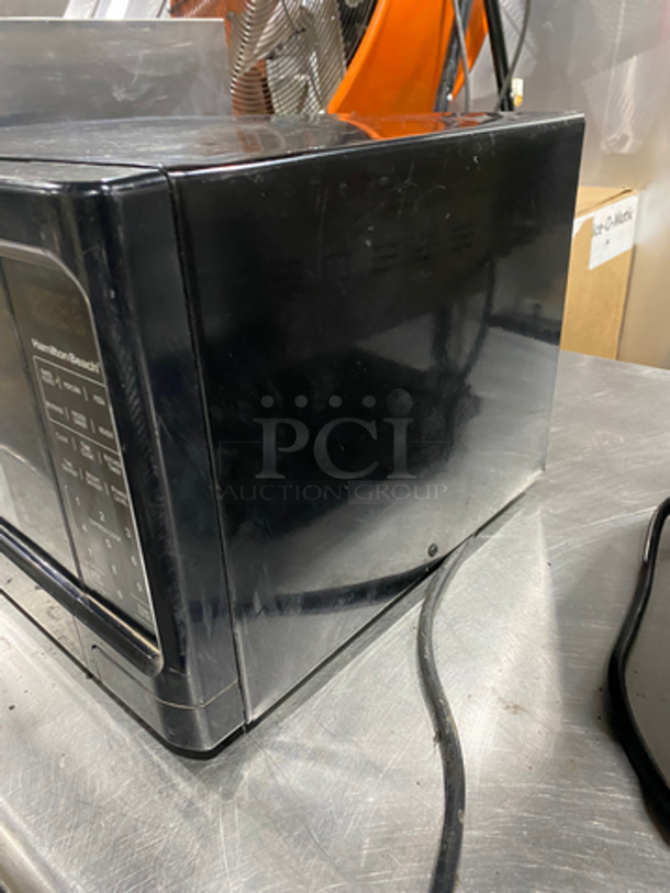 LATE MODEL! 2020 Hamilton Beach Countertop Microwave Oven! Model: P100N30APS3B - Image 3 of 8