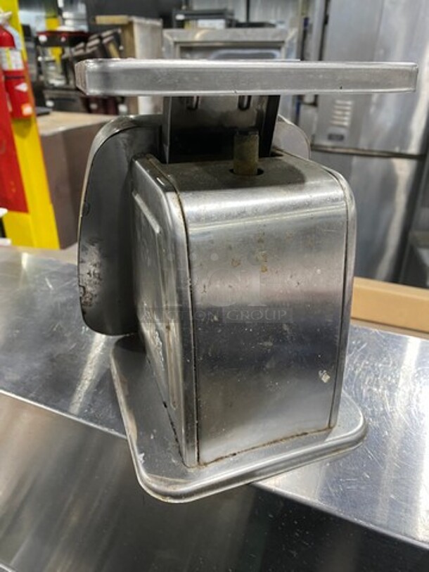 Taylor Countertop Food Scale! Measures Up To 5LBS! Stainless Steel Body! - Image 6 of 7