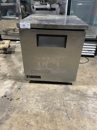 True Commercial Single Door Refrigerated Lowboy/Worktop Cooler! With Poly Coated Rack! All Stainless Steel! Model: TUC27 SN: 14441564! 115V 1Phase!
