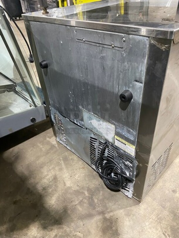 Everest Commercial Single Door Lowboy/ Worktop Cooler! All Stainless Steel! Model: ETBR1 SN: BTBR112100008 115V 60HZ 1 Phase - Image 4 of 8