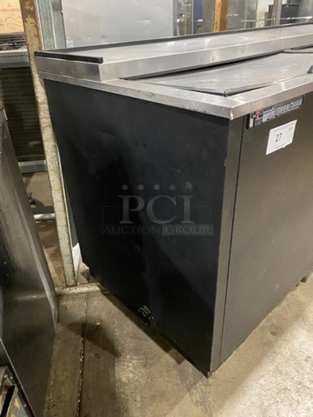 True Commercial 2 Door Beer Bottle Cooler! With Stainless Steel Top! Model: TD6524 SN: 6880193 115V 60HZ 1 Phase - Image 2 of 8