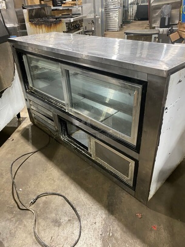 2014 Leader Commercial Refrigerated Deli Display Case Merchandiser! With Slanted Front Glass! With Sliding Rear Access Glass Doors! All Stainless Steel! Model: CDL60SC SN: PX08M2606 115V 60HZ 1 Phase - Image 3 of 7
