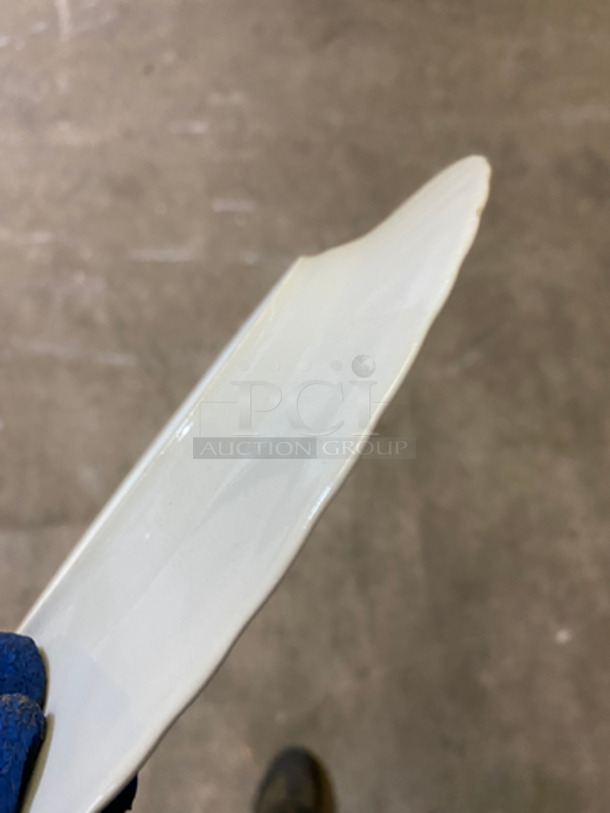 10" White Ceramic Plates! Includes Poly Crates! 3x Your Bid! - Image 3 of 5