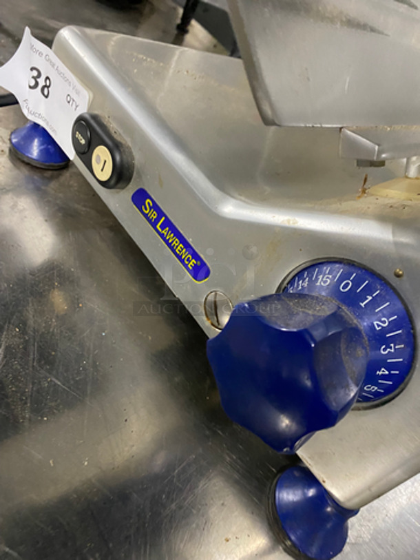 Globe Commercial Countertop Deli/ Meat Slicer! All Stainless Steel! Model: SCR12 SN: 800688 115V 60HZ 1 Phase - Image 6 of 8