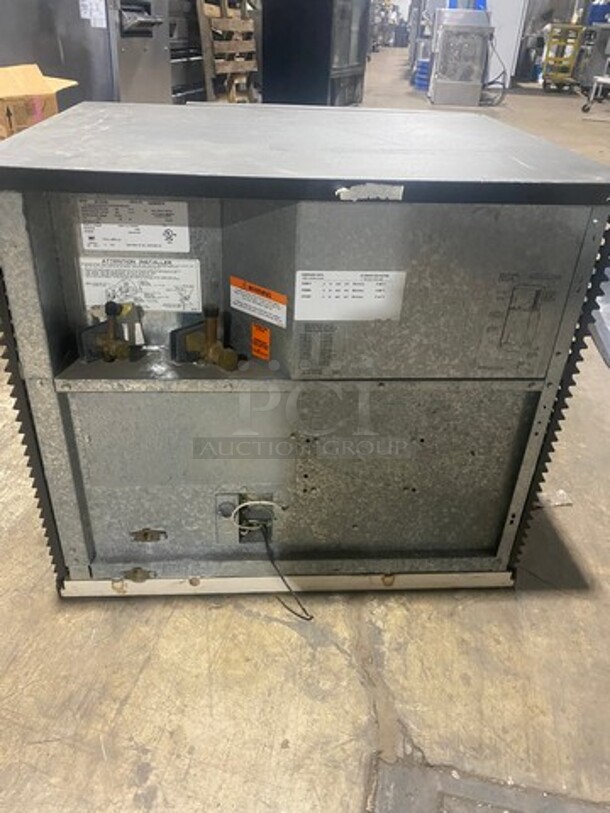 Manitowoc Commercial Ice Machine Head! Stainless Steel Body! Model: SY1074C SN: 040965819 115V 60HZ 1 Phase - Image 3 of 6