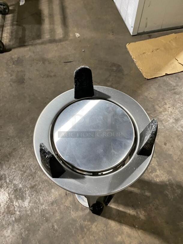 Nice! BRAND NEW! IN THE BOX! All Stainless Steel Lakeside Commercial Plate Dispenser! Model: 4007 - Image 3 of 6