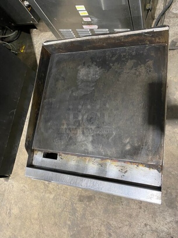 Vulcan Commercial Countertop Natural Gas Powered Flat Top Griddle! With Back And Side Splashes! All Stainless Steel! On Legs! - Image 5 of 7