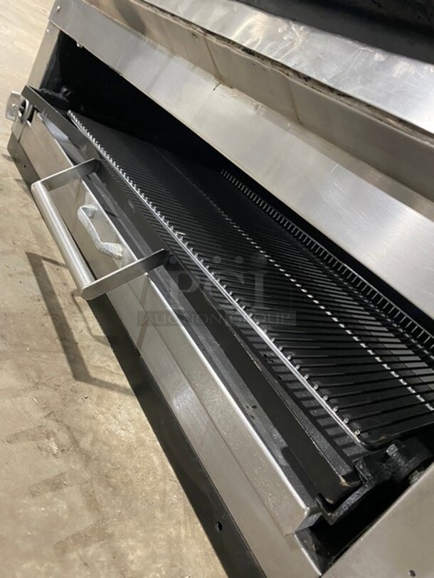 Commercial Natural Gas Powered Countertop Flat Top Griddle And Cheese Melter Combo! With Back And Side Splashes! All Stainless Steel! - Image 6 of 8