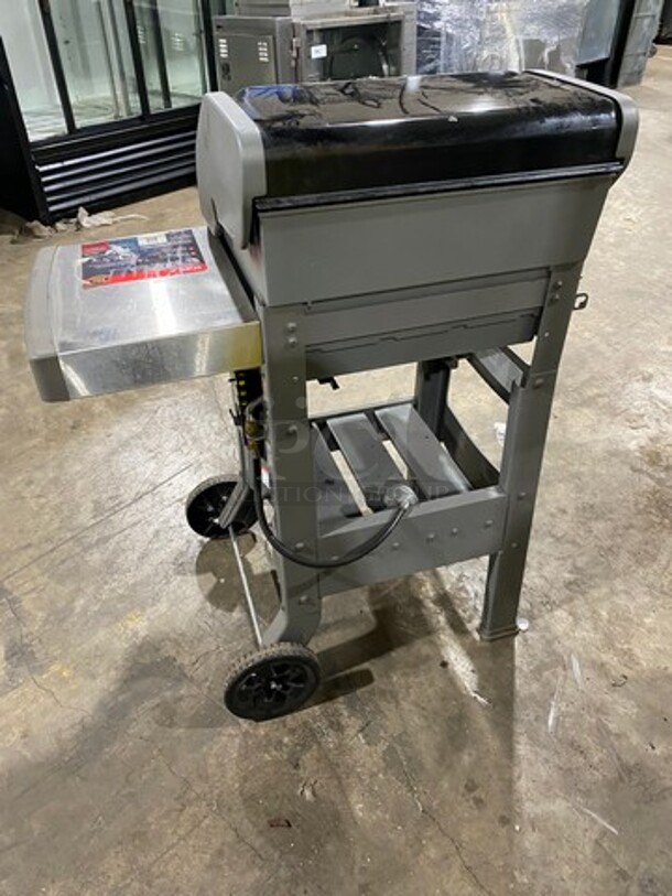WEBER Out Door Propane BBQ Grill On Casters! - Image 3 of 7