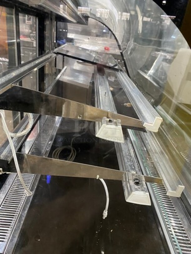 Ludlow Refrigerated Bakery Display Merchandiser! MODEL SG410FC SN:2508155 110V - Image 6 of 8